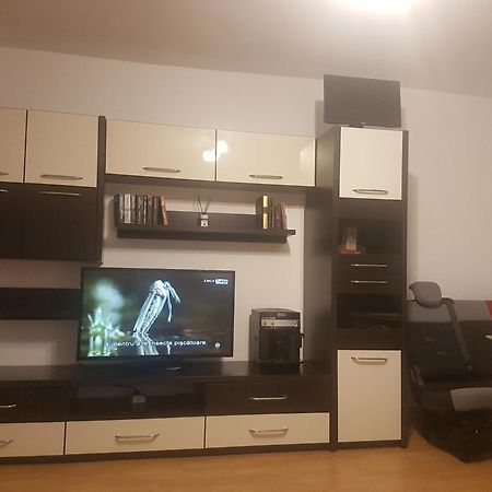 Apartament 2 Camere - Pitesti / 2-Rooms Apartment - Pitesti Piteşti Exterior foto