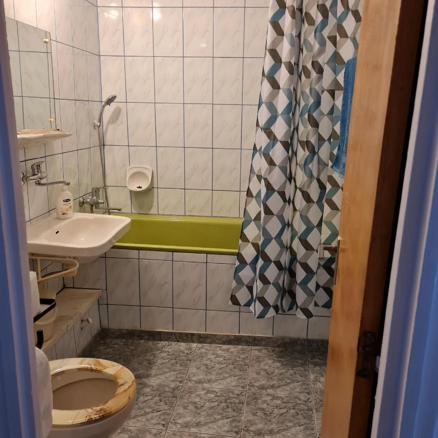 Apartament 2 Camere - Pitesti / 2-Rooms Apartment - Pitesti Piteşti Exterior foto