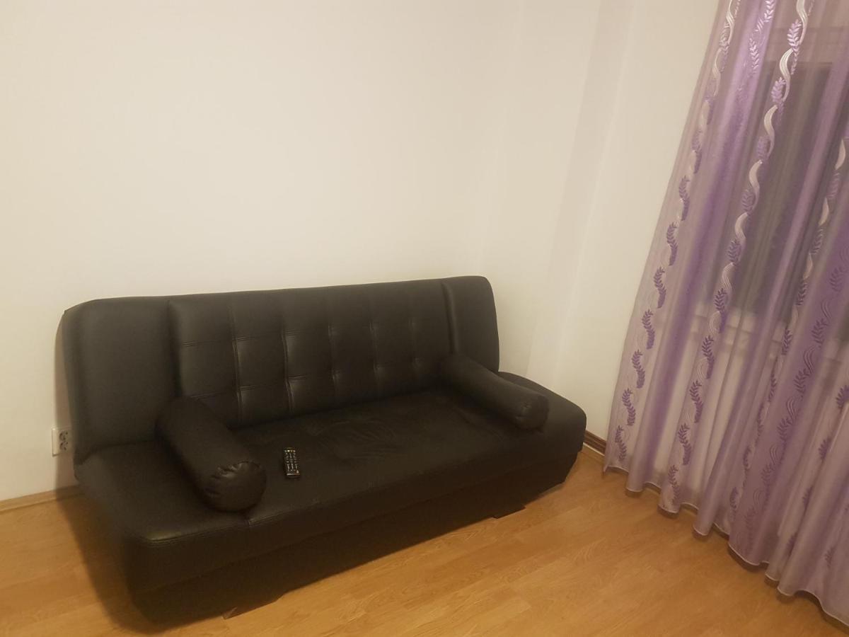 Apartament 2 Camere - Pitesti / 2-Rooms Apartment - Pitesti Piteşti Exterior foto